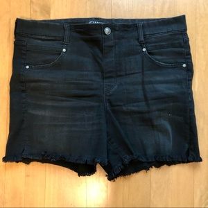 Black stretchy jean shorts